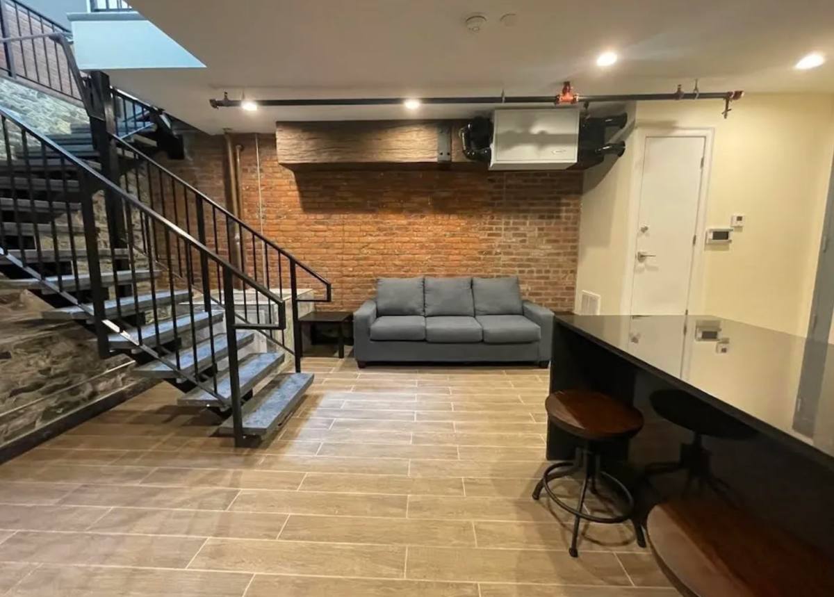 Apartment for rent at 1028 Commonwealth Ave #109, Brookline, MA 02445