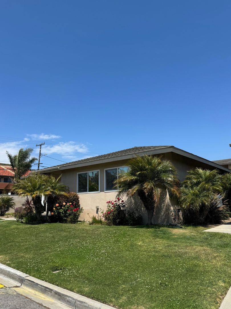 Apartment for rent at 3720 Emerald St, Torrance, CA 90503