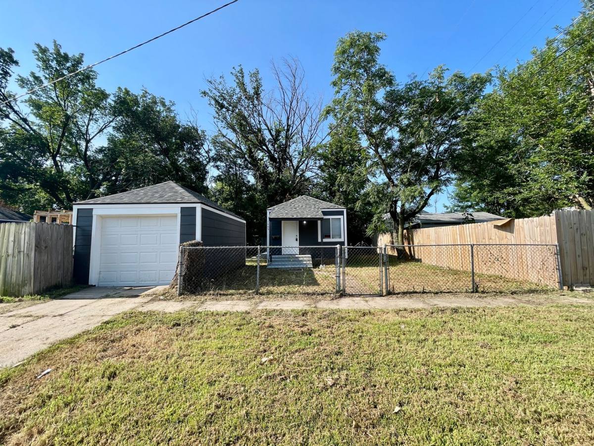 House for rent at 1705 W Esthner Ave, Wichita, KS 67213