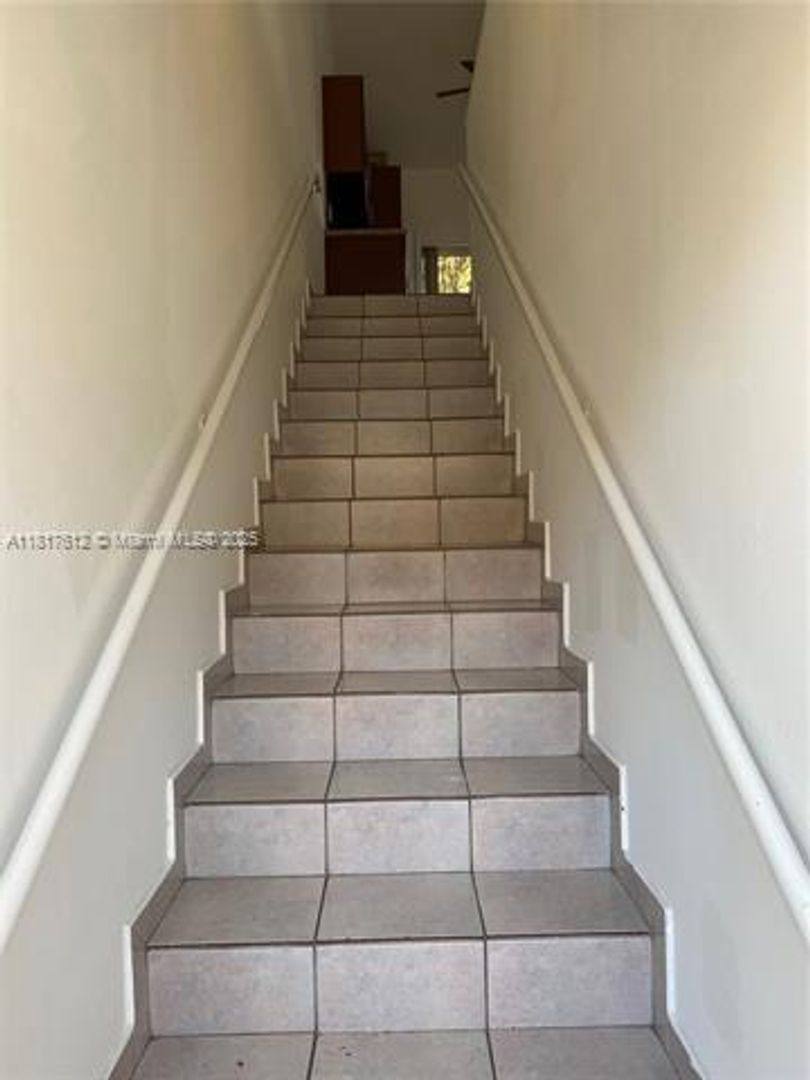 Apartment for rent at 7500 W 20th Ave, Hialeah, FL 33016