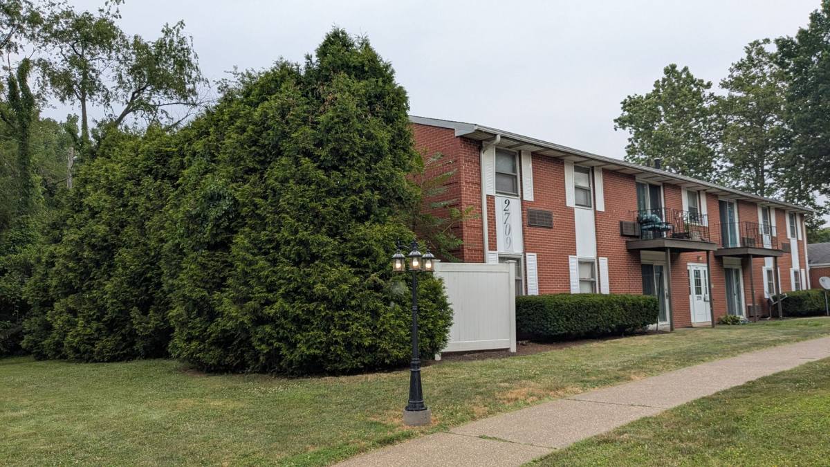 Apartment for rent at 2709 38th St NW, Canton, OH 44709