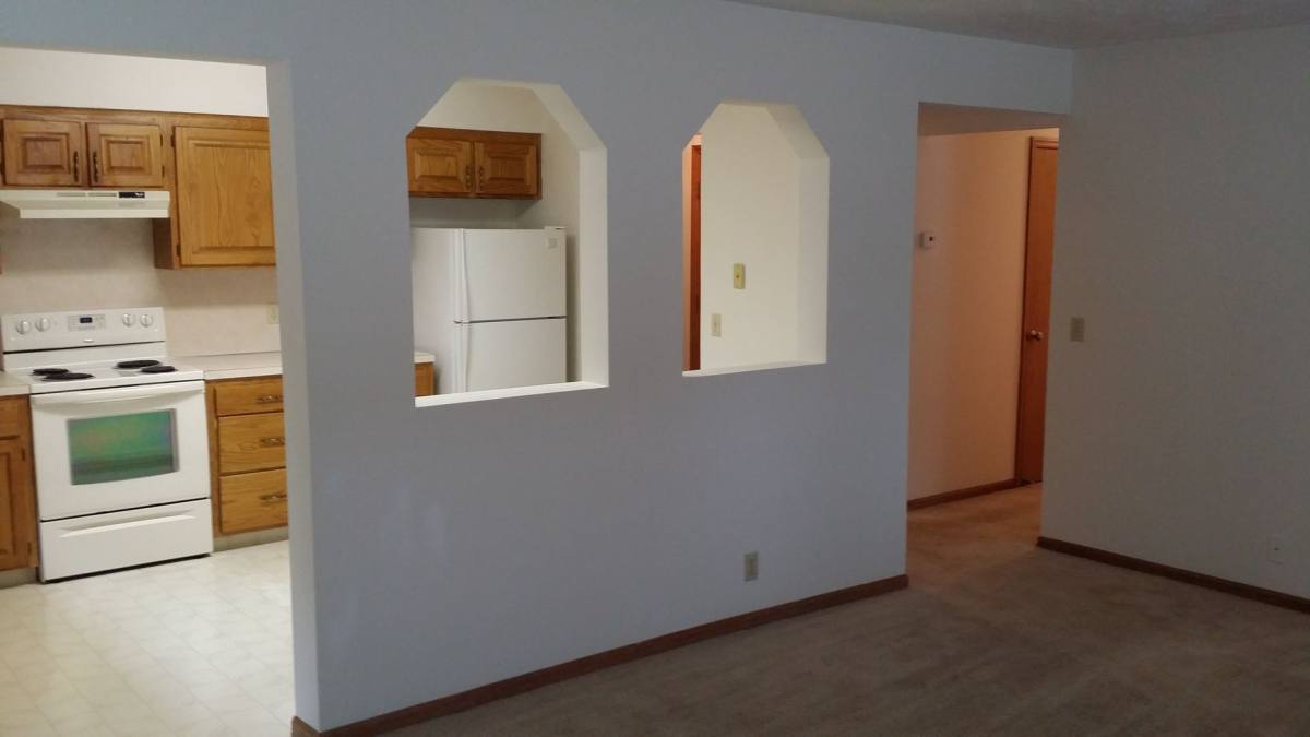 Apartment for rent at 11919 Cryer Ave, Omaha, NE 68144