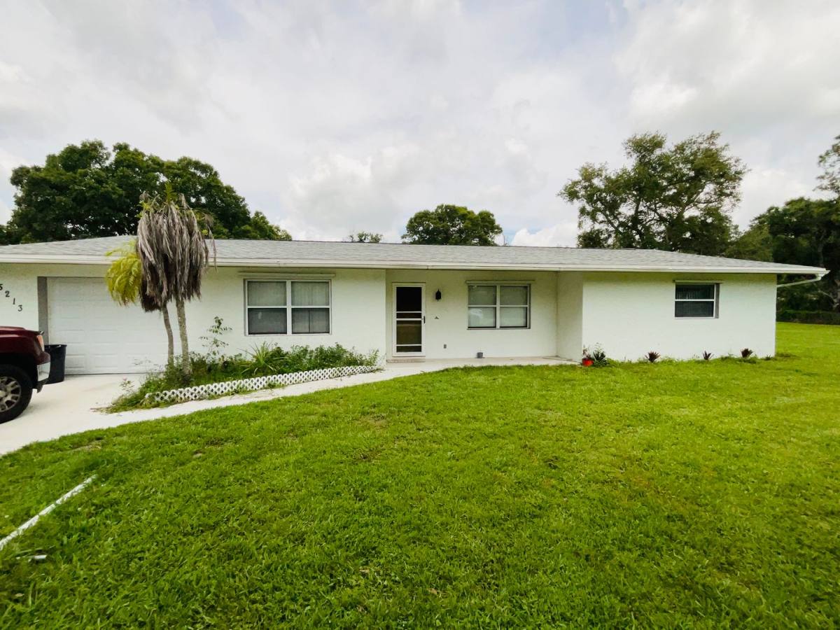 House for rent at 5213 Hummingbird Way, Fort Pierce, FL 34951