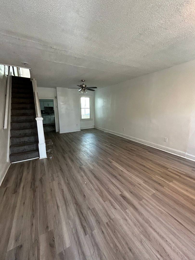 House for rent at 674 N Clinton Ave, Trenton, NJ 08638