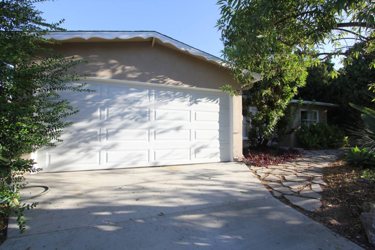 House for rent at 117 W Blaine St, Riverside, CA 92507