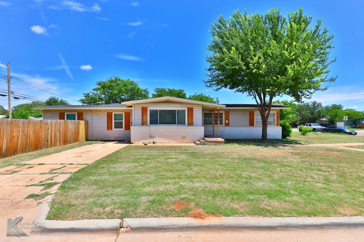 House for rent at 934 S Pioneer Dr, Abilene, TX 79605