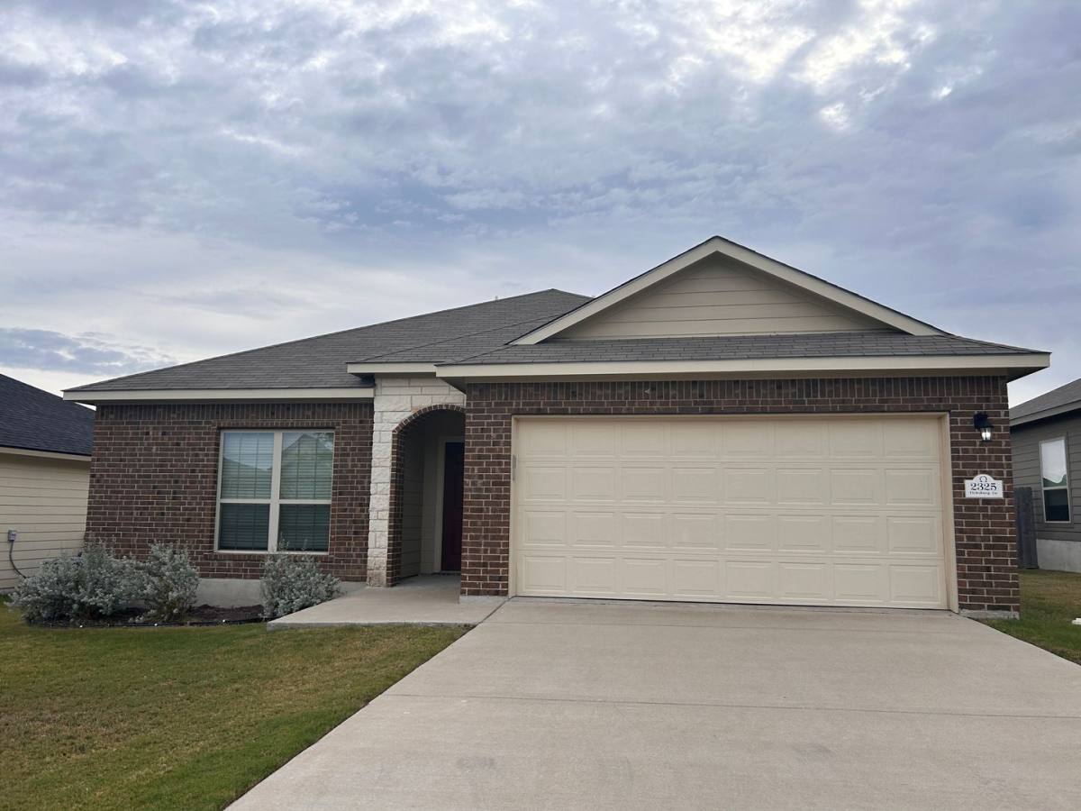 House for rent at 2324 Petersburg Lane, Temple, TX 76504
