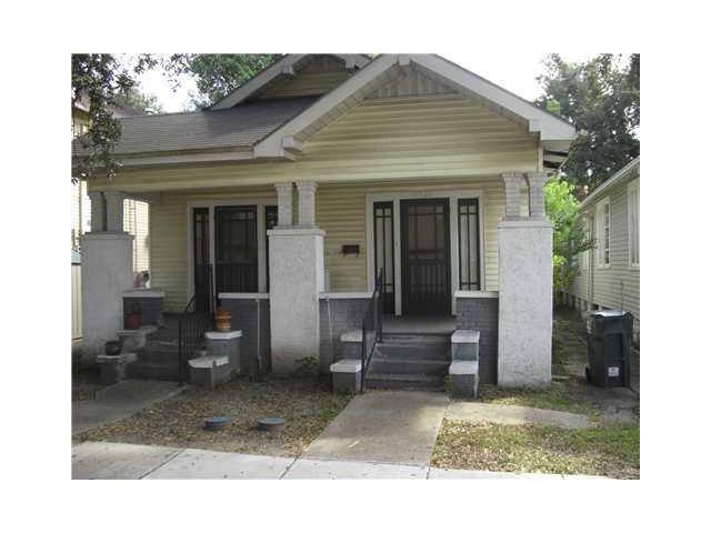 Apartment for rent at 2525 & 27 Nashville Ave, New Orleans, LA 70115