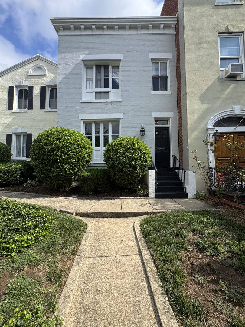 Apartment for rent at 3237 N St NW, Washington, DC 20007