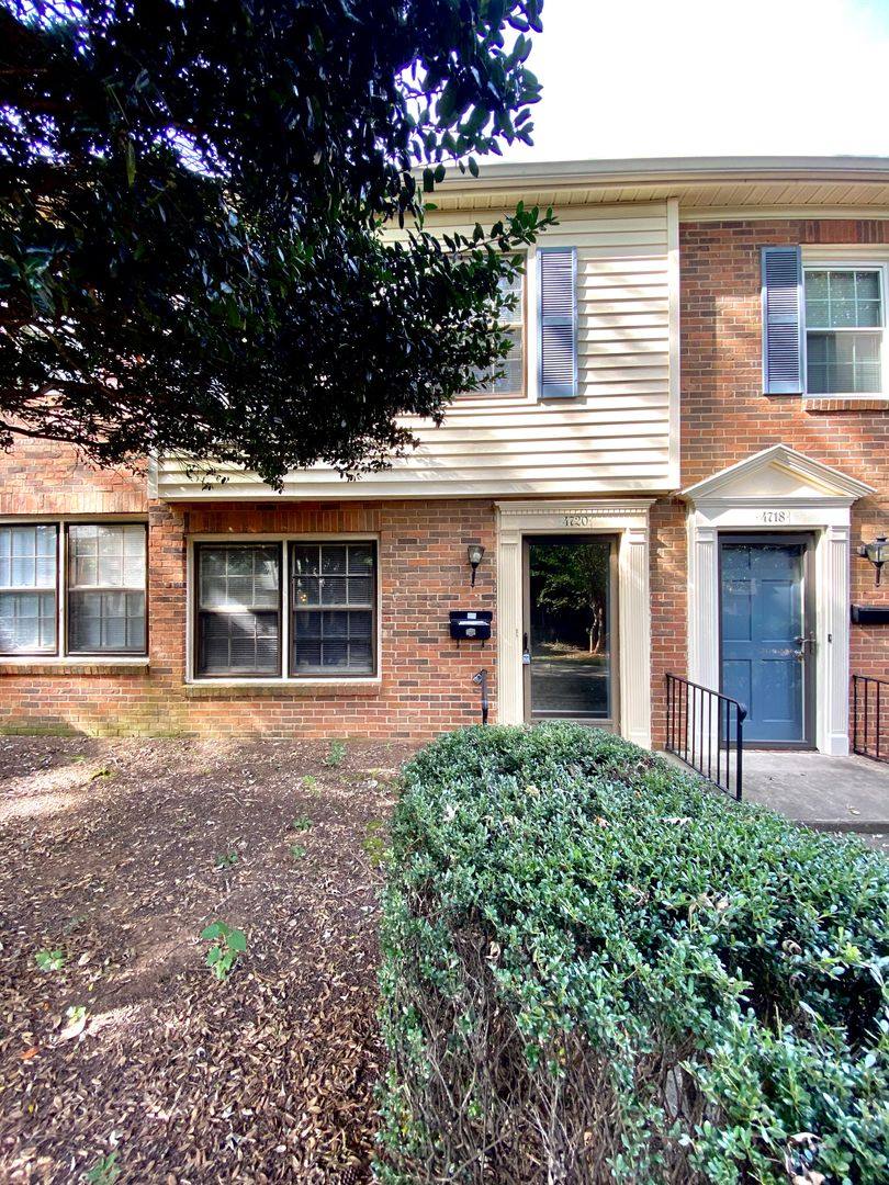 Townhouse for rent at 4720 Old Lantern Way, Charlotte, NC 28212
