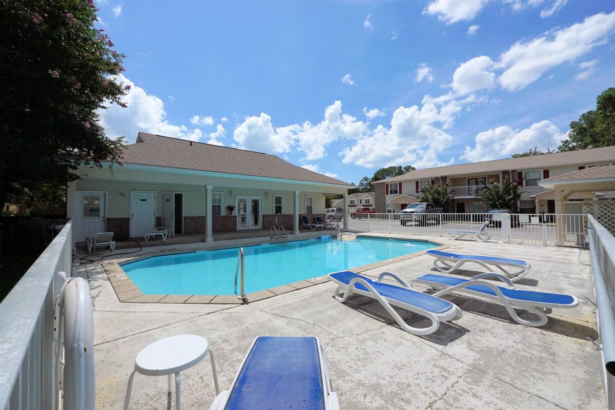 Townhouse for rent at 1821 Shay Lin Court, Niceville, FL 32578