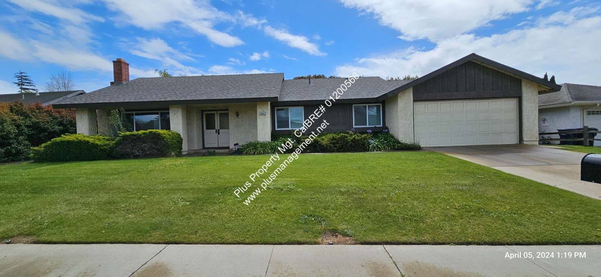 House for rent at 1406 Oak Knoll Rd, Santa Maria, CA 93455