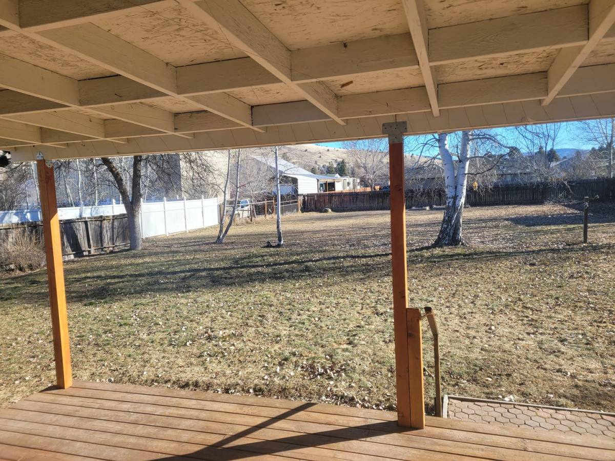 House for rent at 2611 Madison St, Klamath Falls, OR 97603