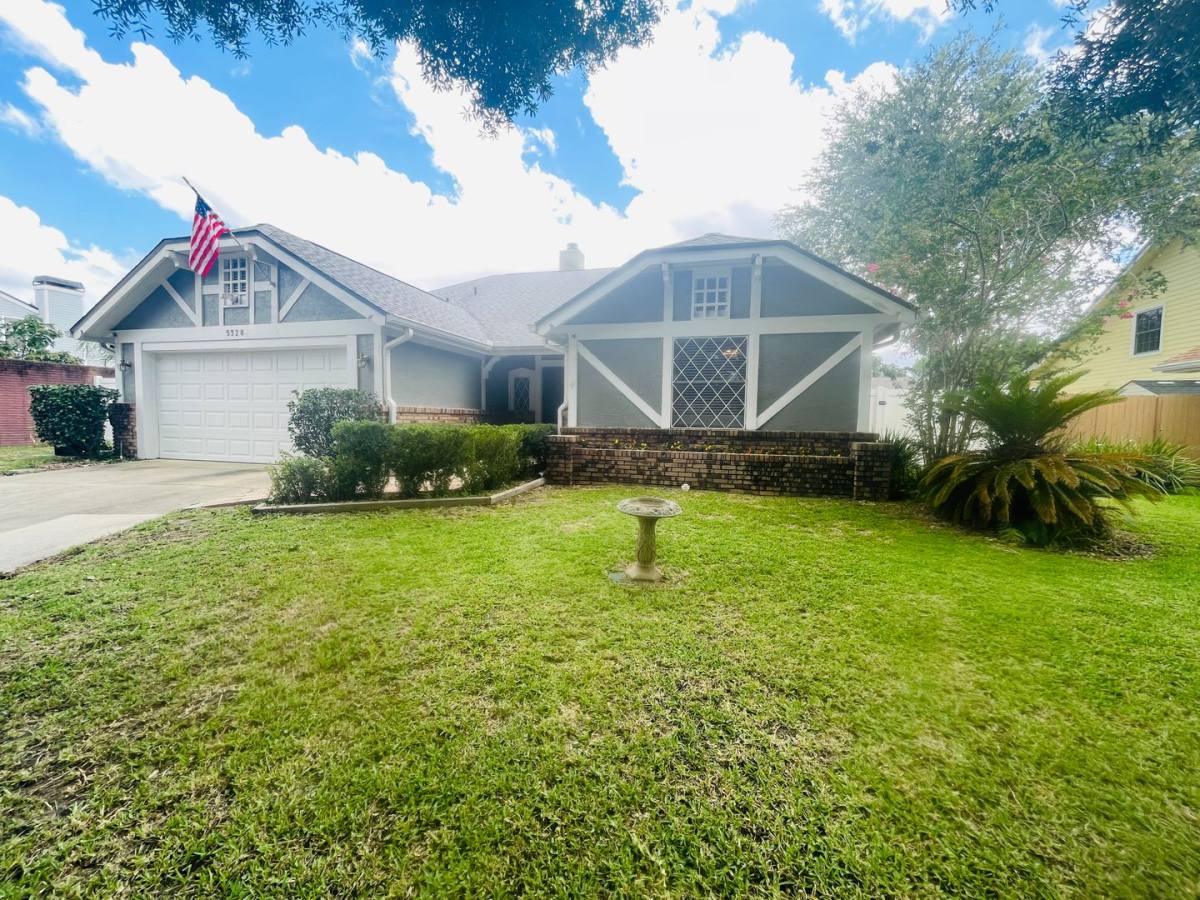 House for rent at 5328 Rockbourne Court, Orlando, FL 32812