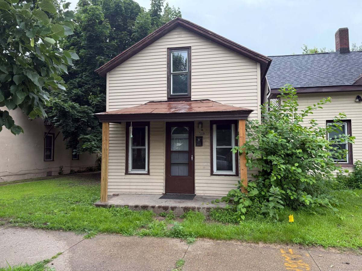 Apartment for rent at 508 Avon St, La Crosse, WI 54603