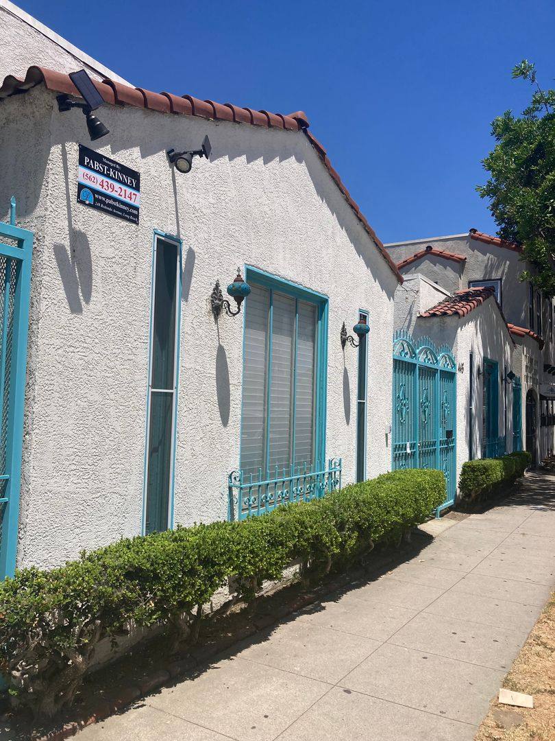 Apartment for rent at 445 Dawson Ave, Long Beach, CA 90814