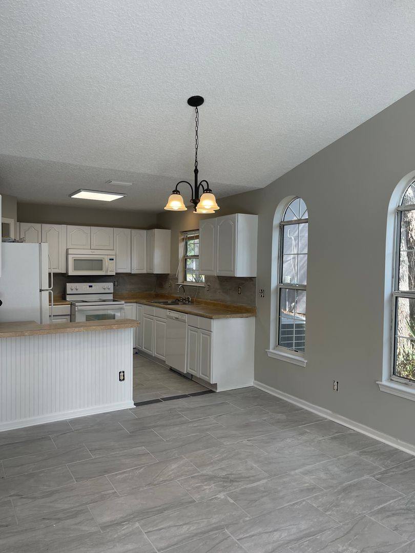 House for rent at 265 Windridge Dr, Brunswick, GA 31525