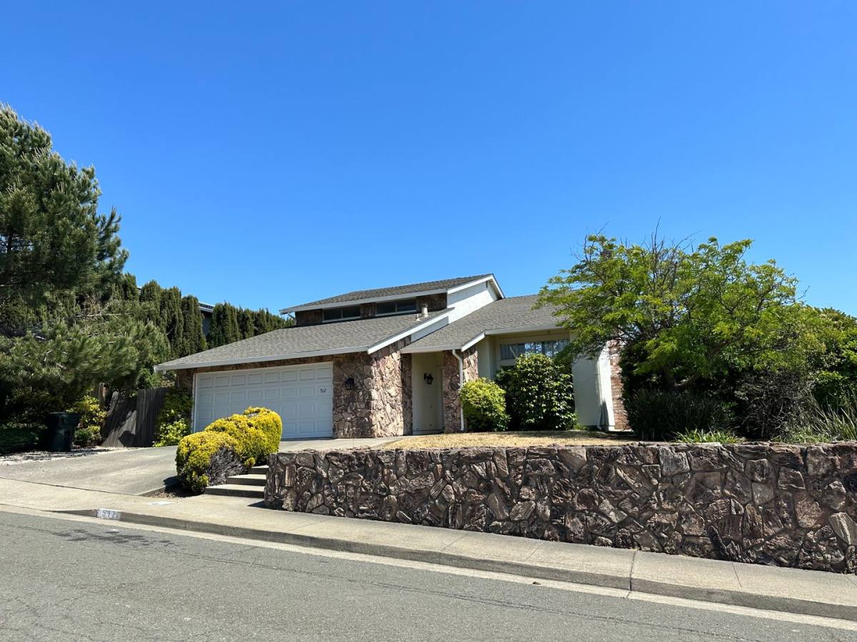 House for rent at 512 Baylor Court, Benicia, CA 94510