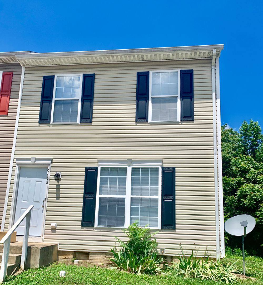 Townhouse for rent at 9418 Inaugural Dr, King George, VA 22485