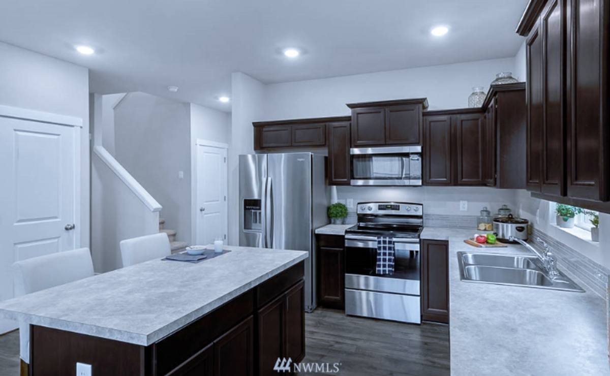 Townhouse for rent at 6493 Hornet Circle, Bremerton, WA 98311