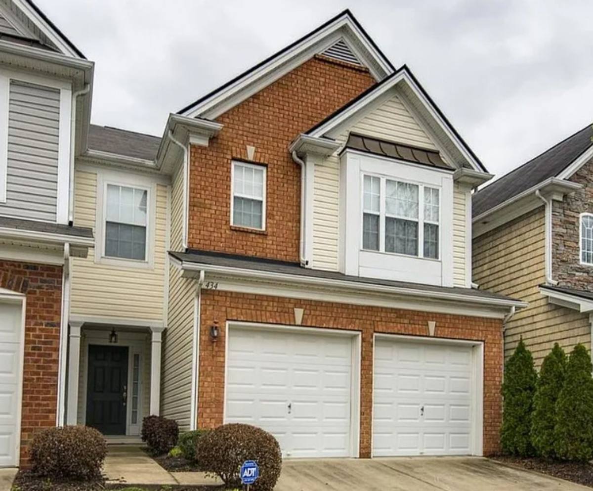 Townhouse for rent at 434 Lazy Creek Lane, Nashville, TN 37211