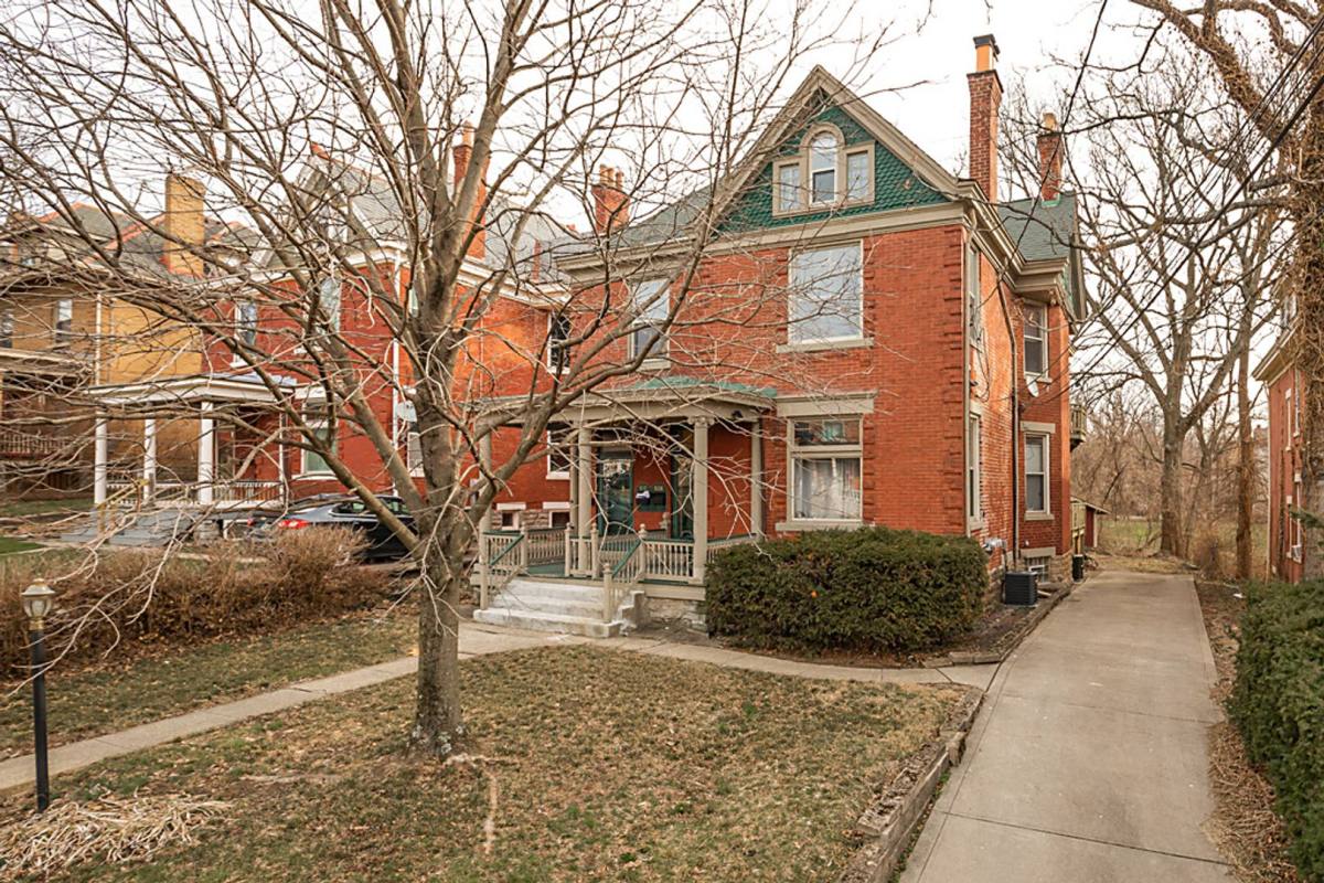 Apartment for rent at 808-810 Academy Ave, Cincinnati, OH 45205