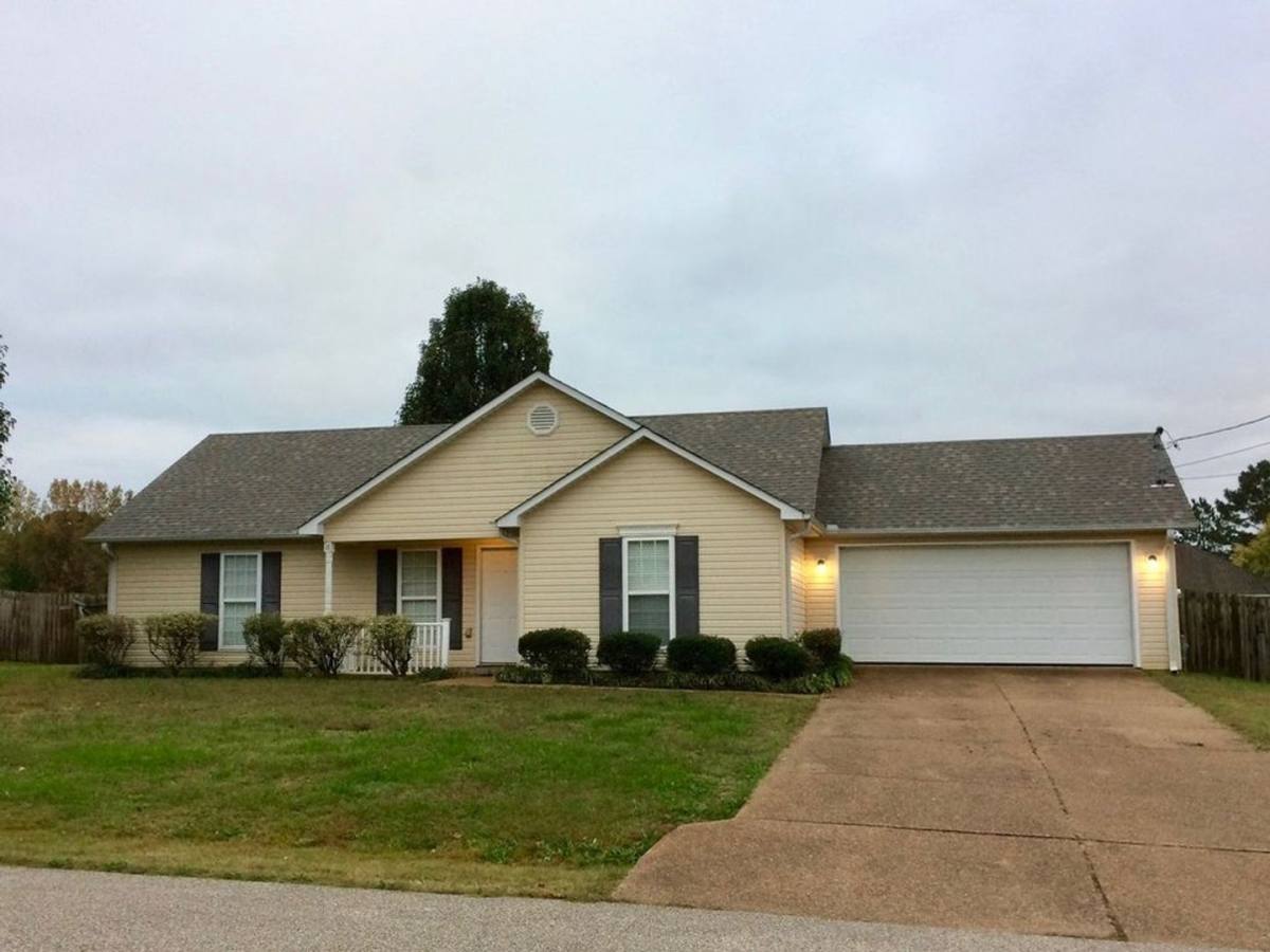 House for rent at 18 Long Meadow Dr, Jackson, TN 38305