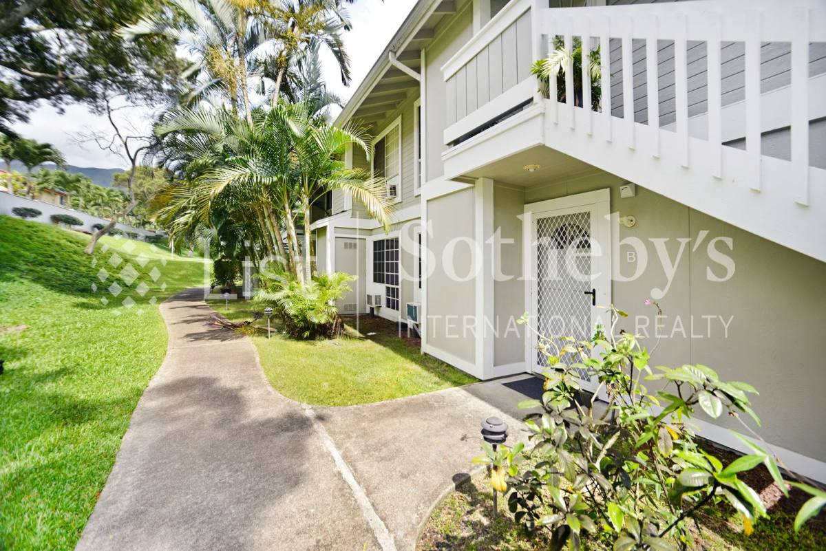 Apartment for rent at 46-1060 Emepela Way, Kaneohe, HI 96744