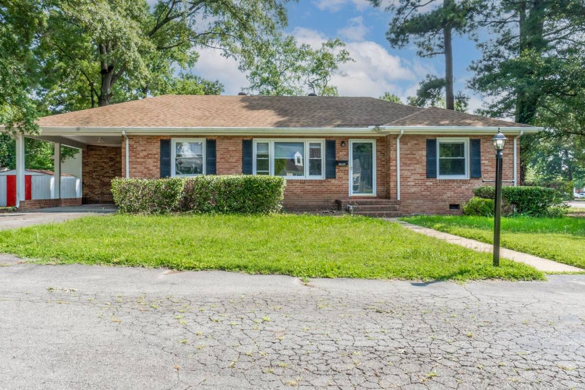 House for rent at 5800 Fitzhugh Ave, Richmond, VA 23226