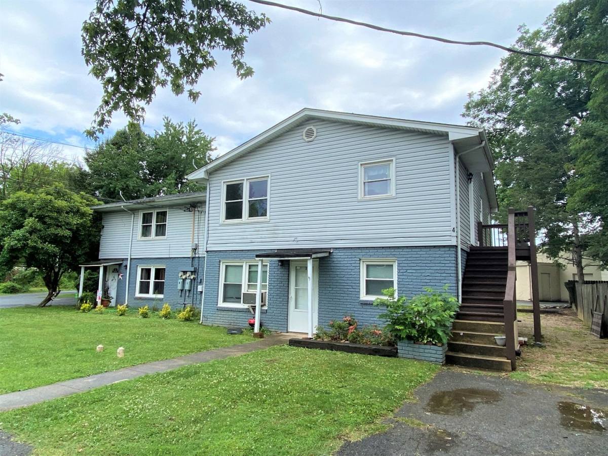 Apartment for rent at 630 Race St, Elizabethton, TN 37643
