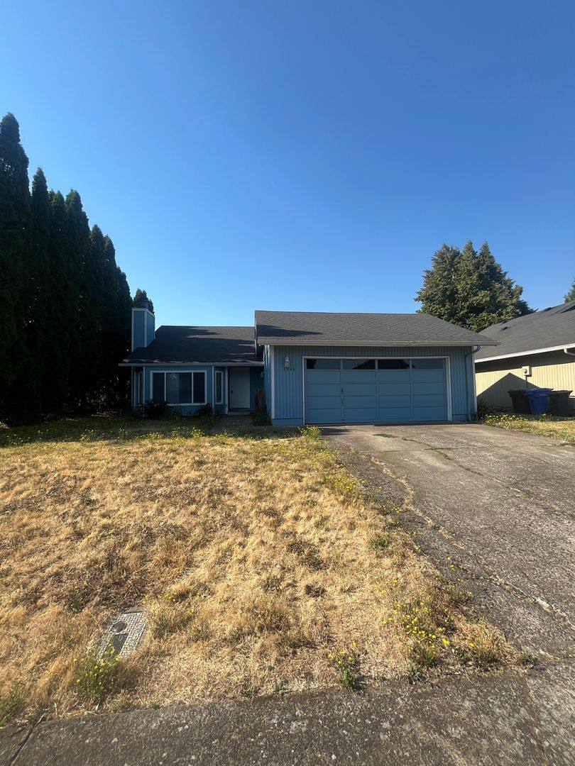 House for rent at 3869 N Clarey St, Eugene, OR 97402