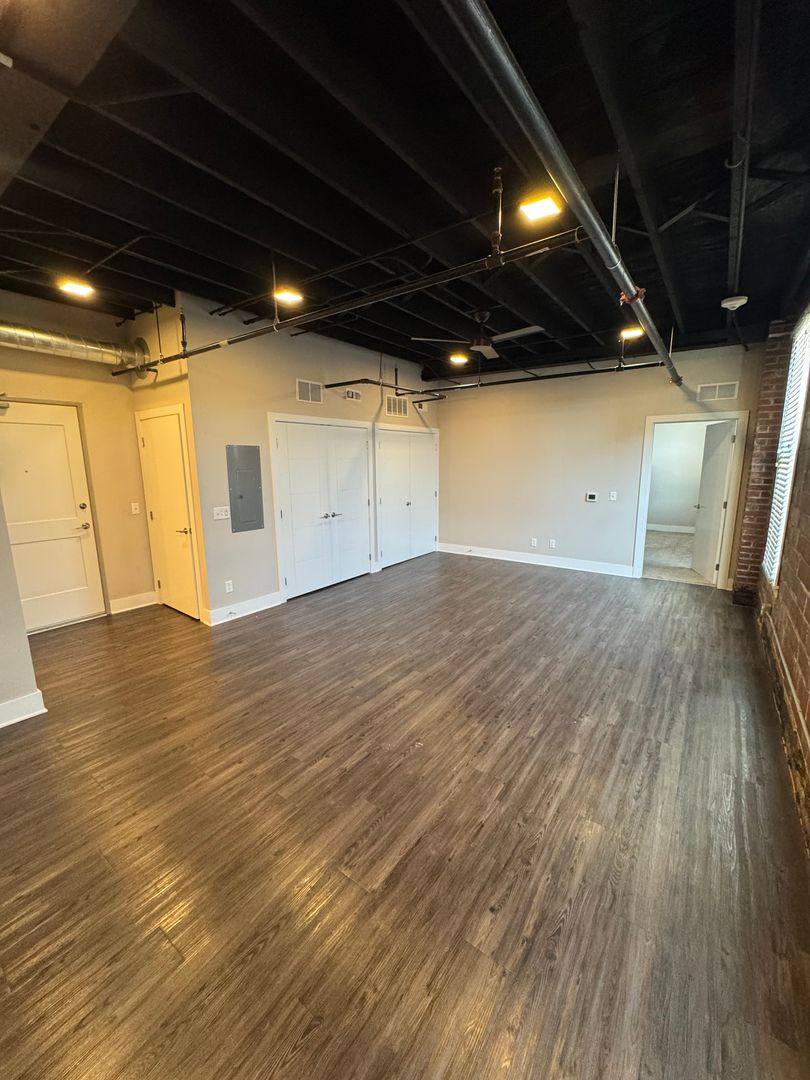 Apartment for rent at 121 12th St #230, Des Moines, IA 50309