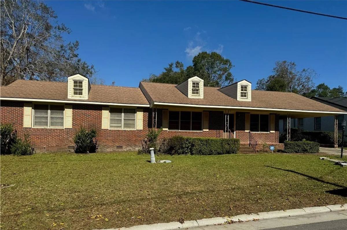 House for rent at 318 James St, Statesboro, GA 30458