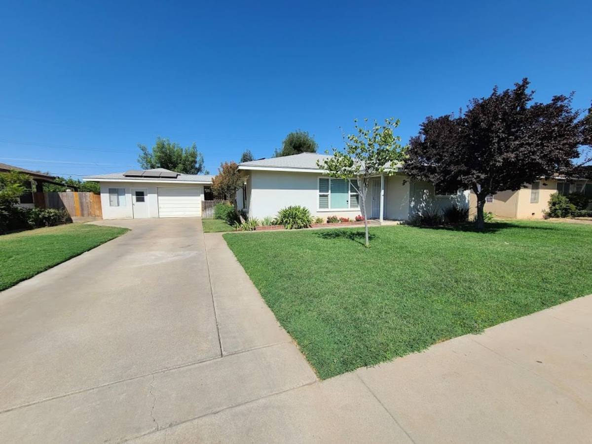 Apartment for rent at 475 N Perry Ave, Dinuba, CA 93618