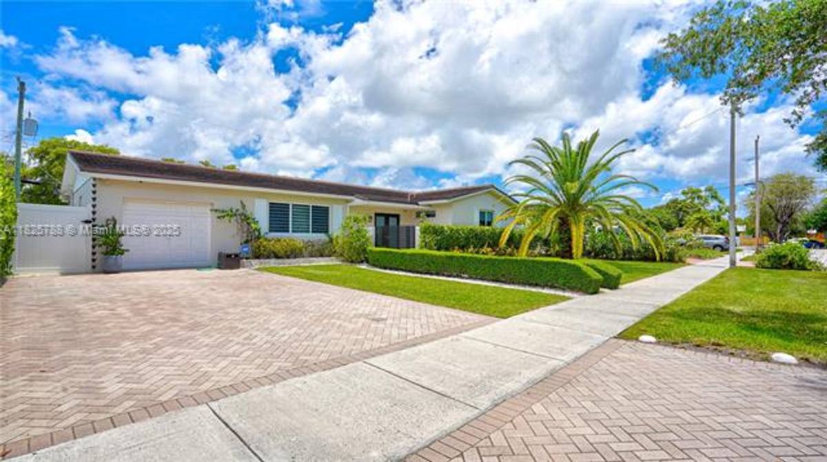 House for rent at 9573 SW 57th St, Miami, FL 33173
