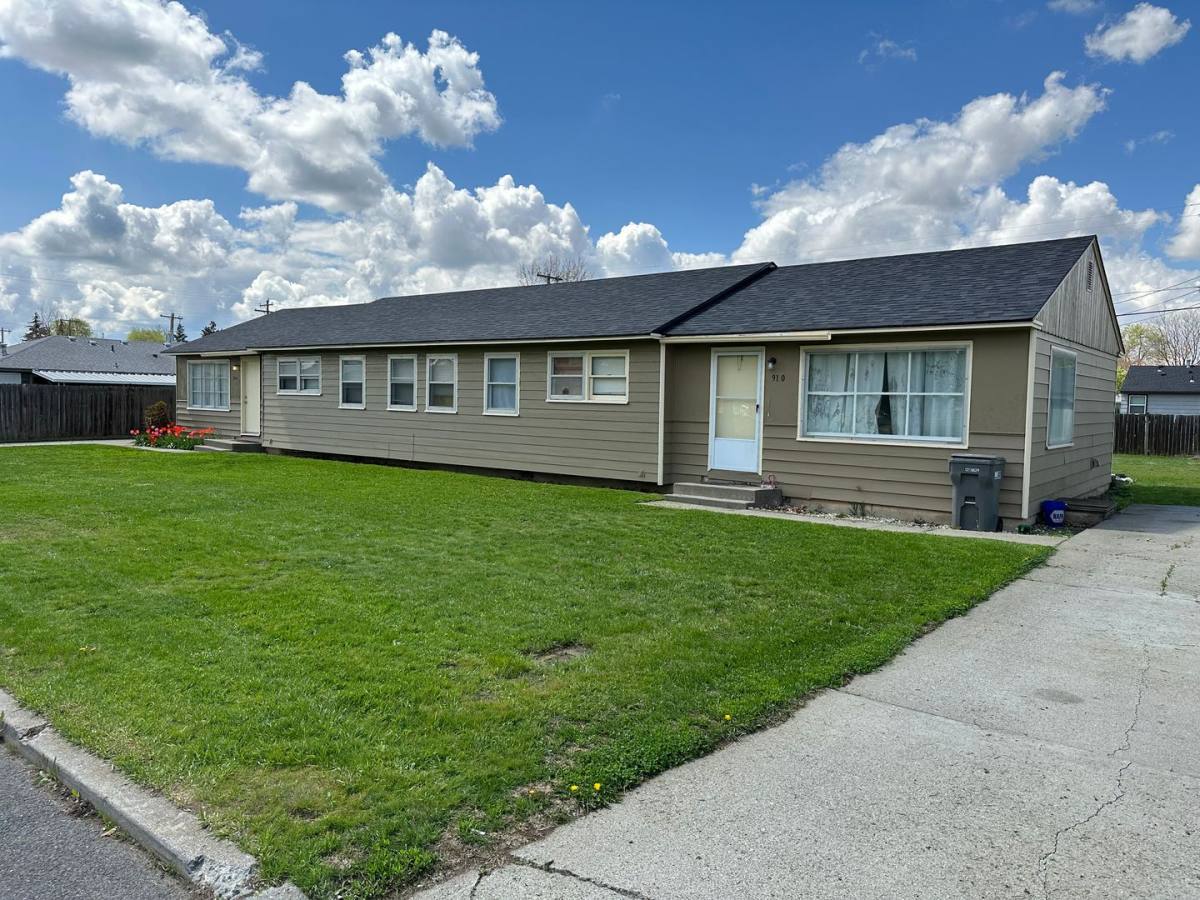 Apartment for rent at 910 S King St, Airway Heights, WA 99001