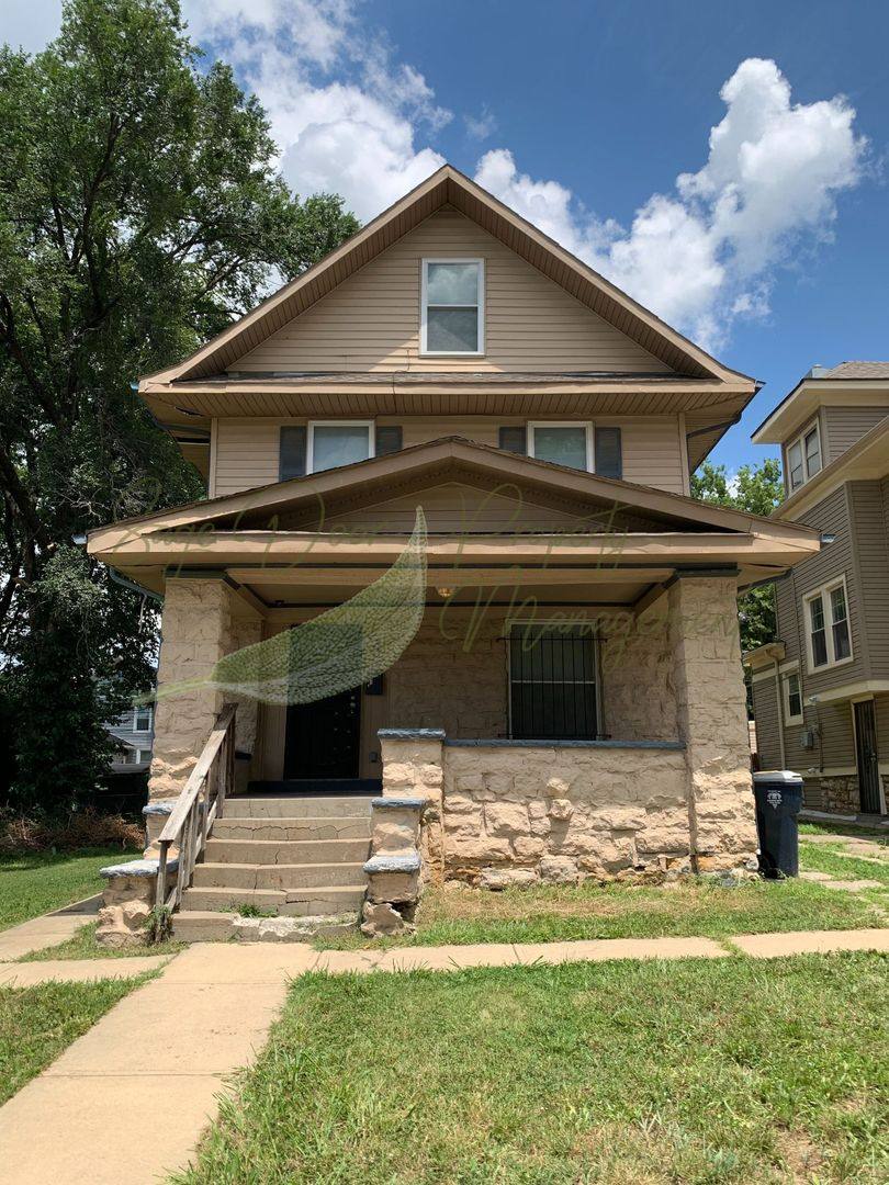 House for rent at 2734 E 36th St, Kansas City, MO 64128