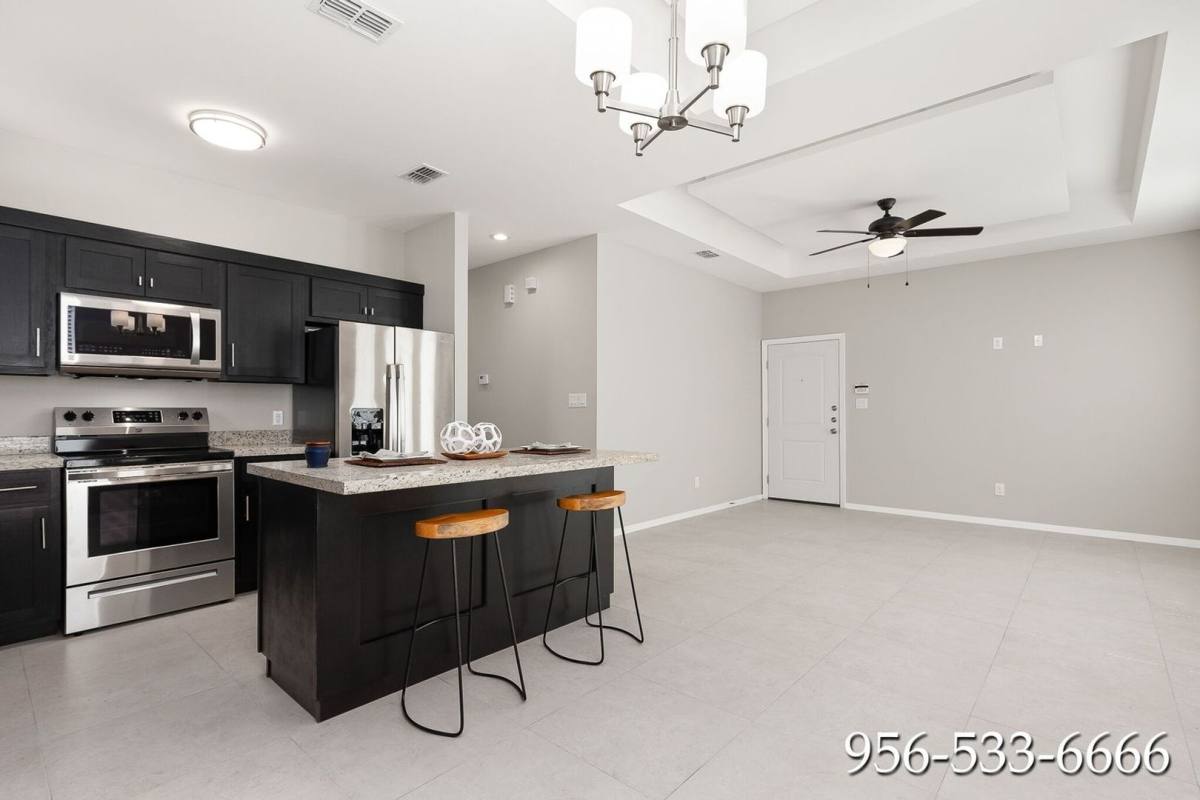 Apartment for rent at 1416 Deer Hills, Edinburg, TX 78541