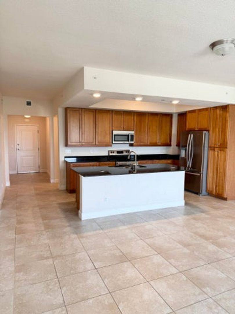 Condo for rent at 341 Bay Colony Dr N, North Palm Beach, FL 33408
