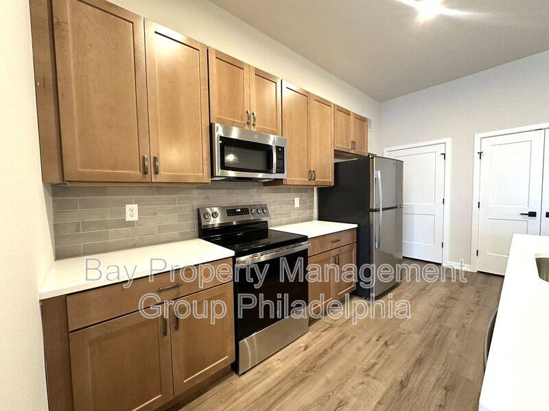 Apartment for rent at 409 W Butler Ave, Chalfont, PA 18914