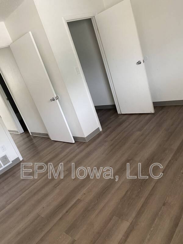Apartment for rent at 701 E Pennington St, West Burlington, IA 52655