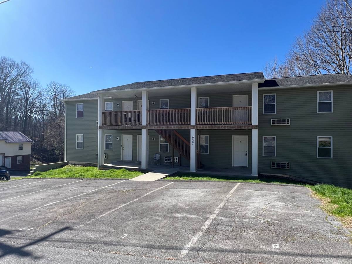 Apartment for rent at 657 Jena Beth Dr, Elizabethton, TN 37643