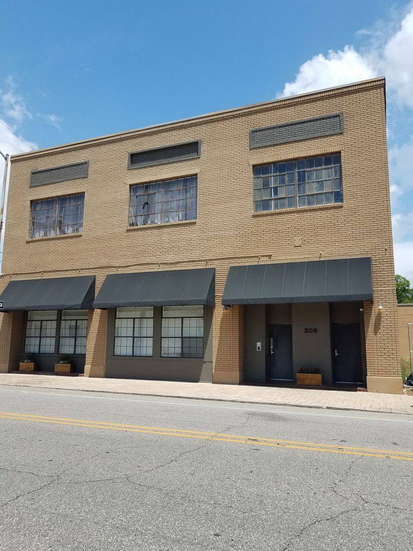 Apartment for rent at 308 Saint Louis St #103, Mobile, AL 36602
