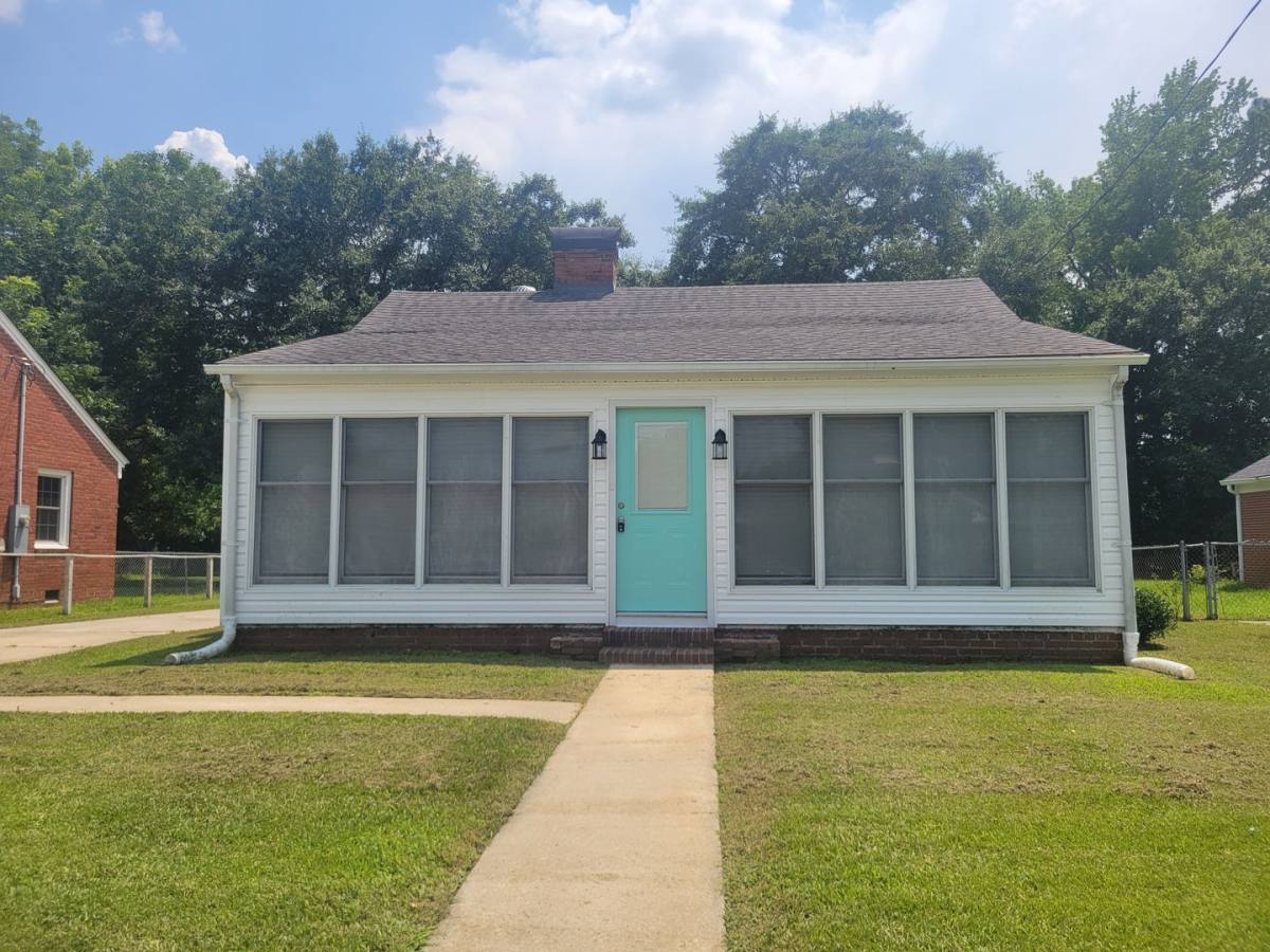 House for rent at 206 Canterbury Rd, Jacksonville, NC 28540
