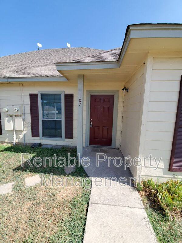 House for rent at 107 Collett Court, Weatherford, TX 76088
