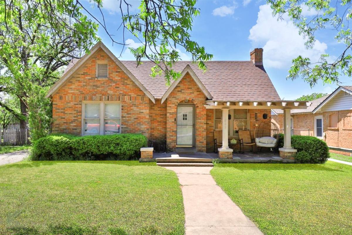 House for rent at 533 En 16th St, Abilene, TX 79601