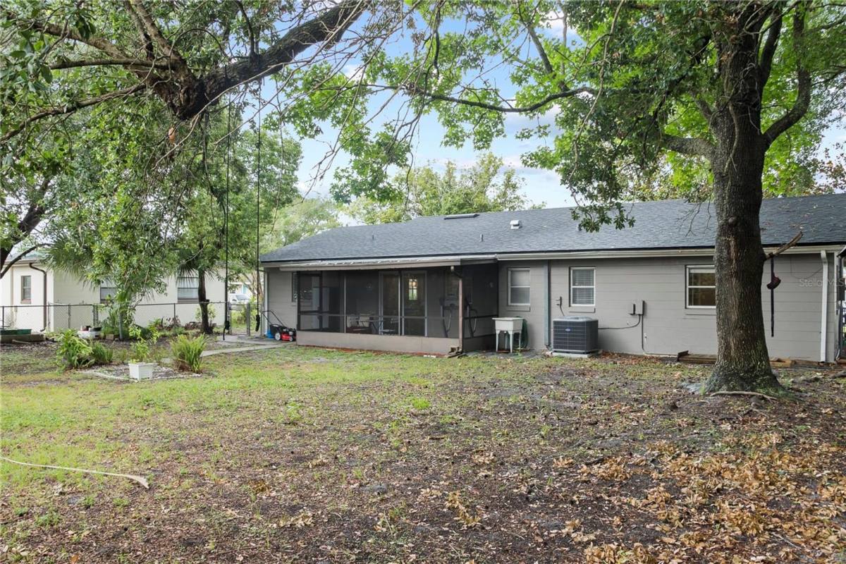 House for rent at 1653 Peruvian Lane, Winter Park, FL 32792