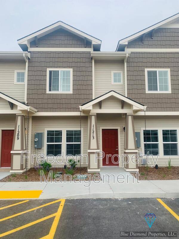 Townhouse for rent at 11213 W Gabrielle Dr #1, Boise, ID 83713