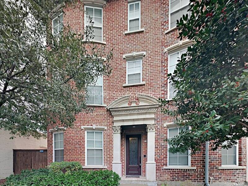 Townhouse for rent at 3200 Ross Ave #17, Dallas, TX 75204