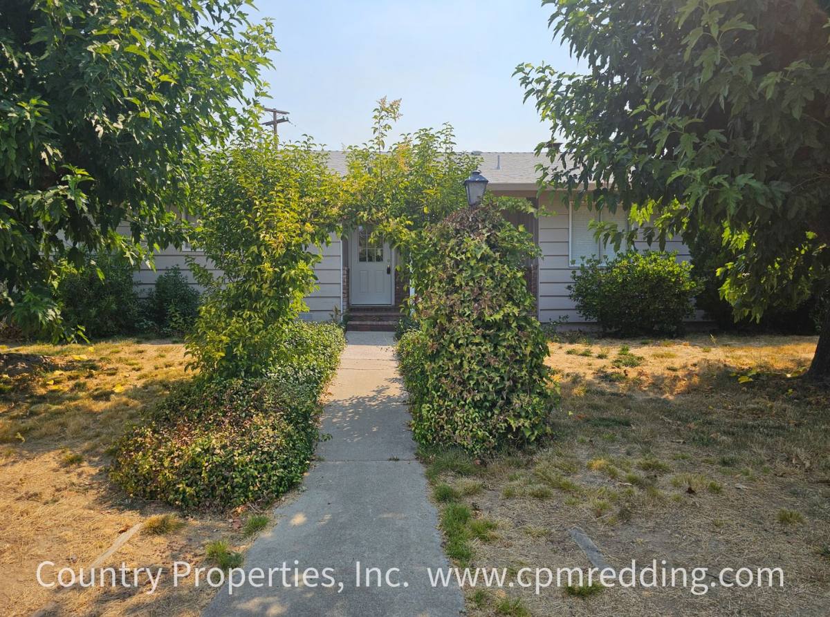 House for rent at 6561 Kimberly Dr, Redding, CA 96001
